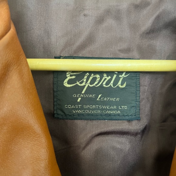 Vintage/Retro Collared Leather Jacket made by Esprit - Picture 6 of 6